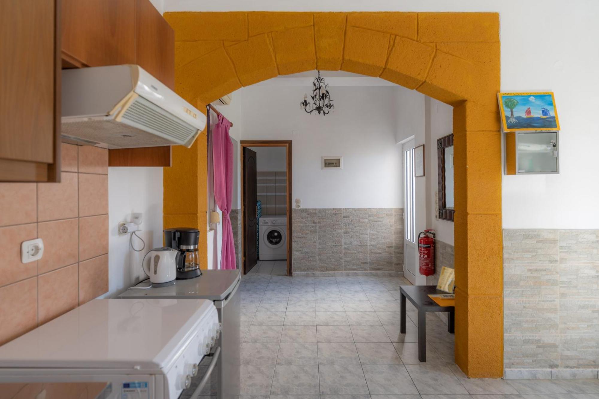 Korfes Apartments Kamilari Exterior photo